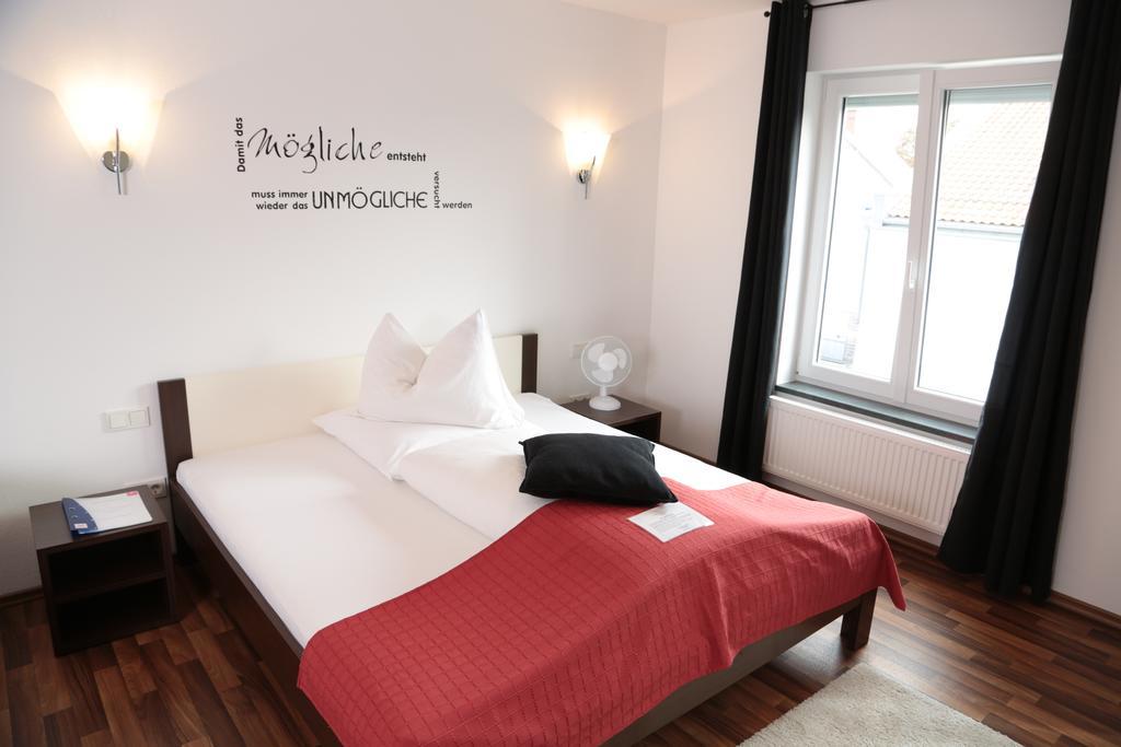 Hotel am Marktplatz Gangkofen Rum bild